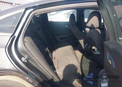 2016 Chevrolet Malibu 1Lt z USA, uszkodzony, nr VIN 1G1ZE5ST0GF271833